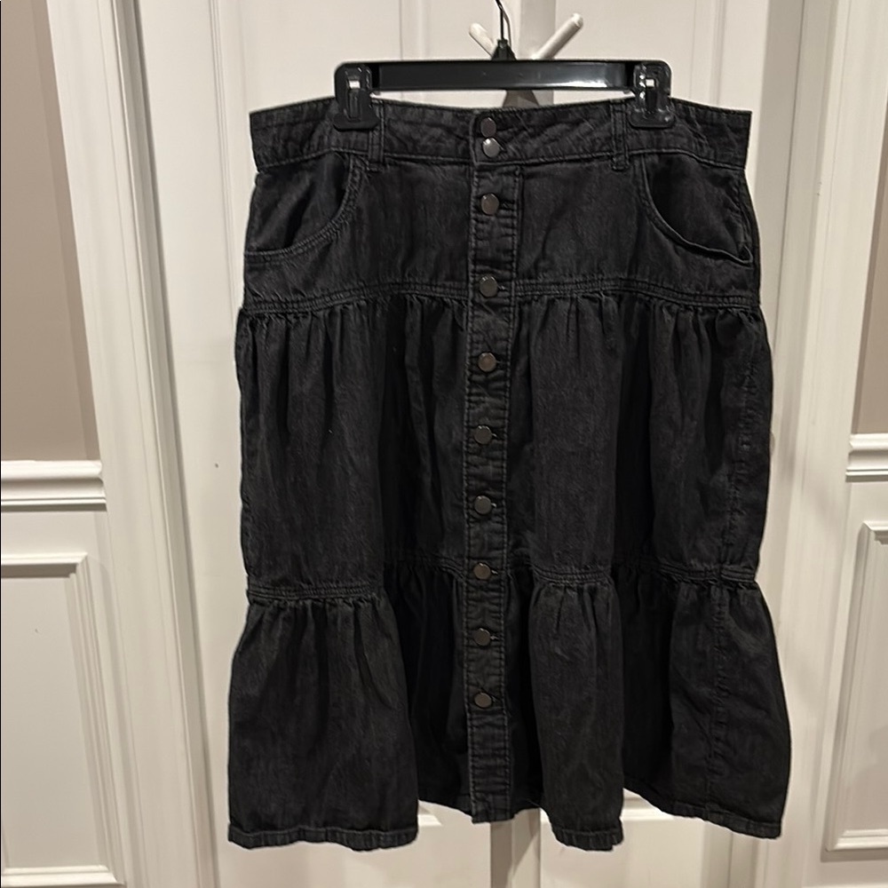 Black Denim Tiered Button-Front Women's Skirt - Picture 1 of 5